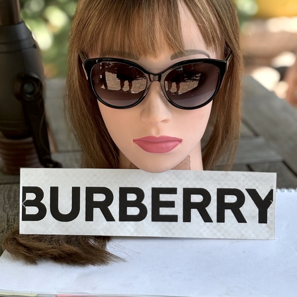 New Burberry Betty B4365-F 3977/8G Black Cat-Eye Sunglasses - Picture 7 of 16
